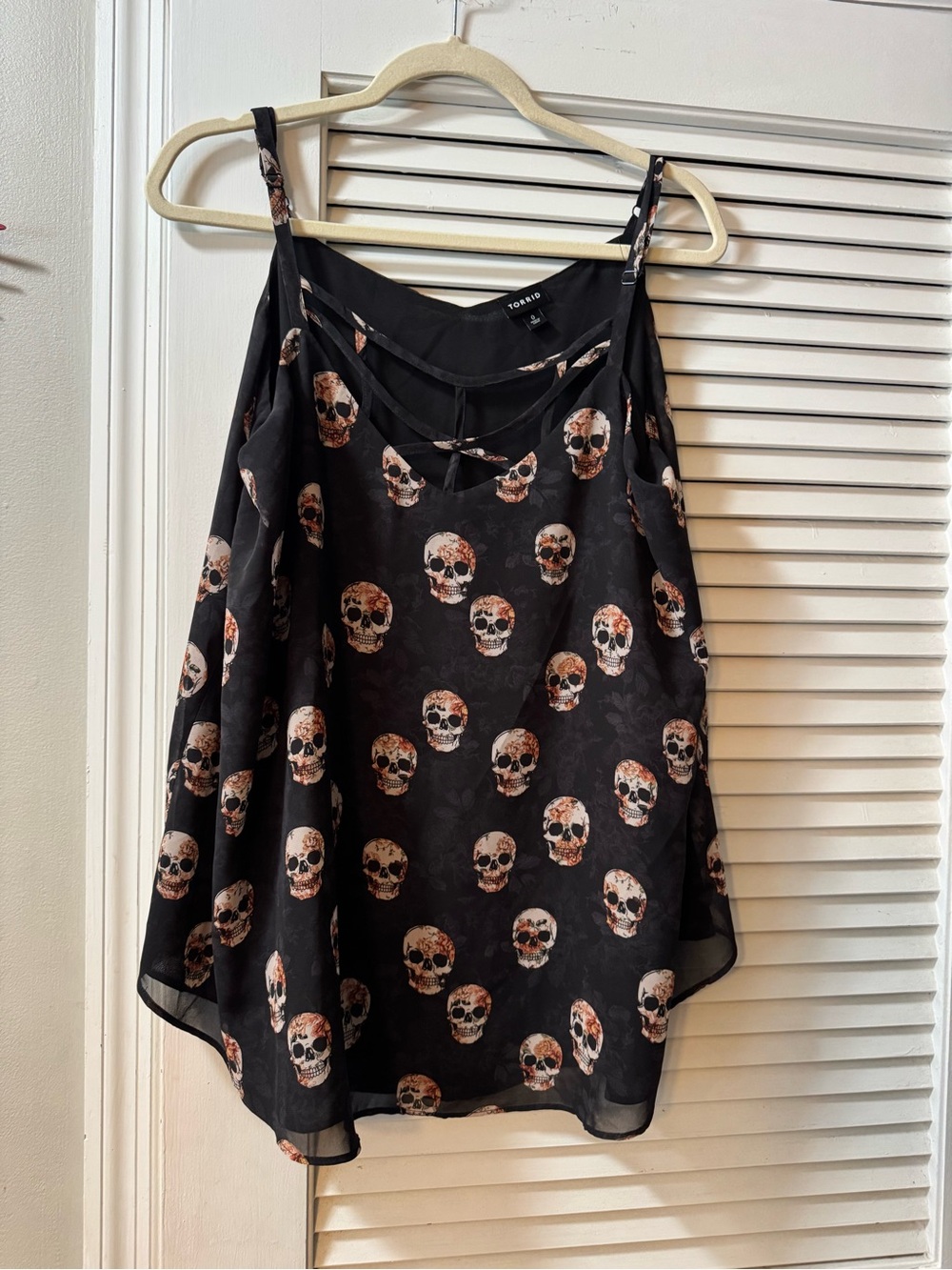 torrid Black Skull Print Strappy  Tank